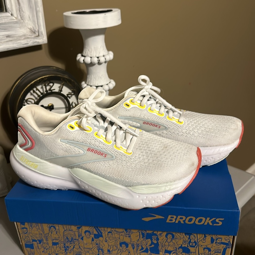 Brooks Women's Glycerin 21 Running Shoes